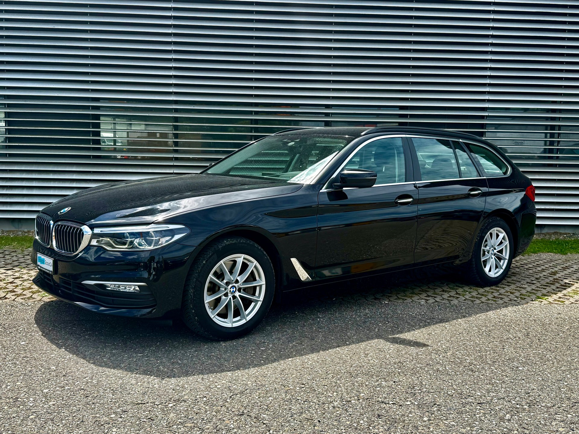 BMW 530d xDrive Touring Steptronic - 3
