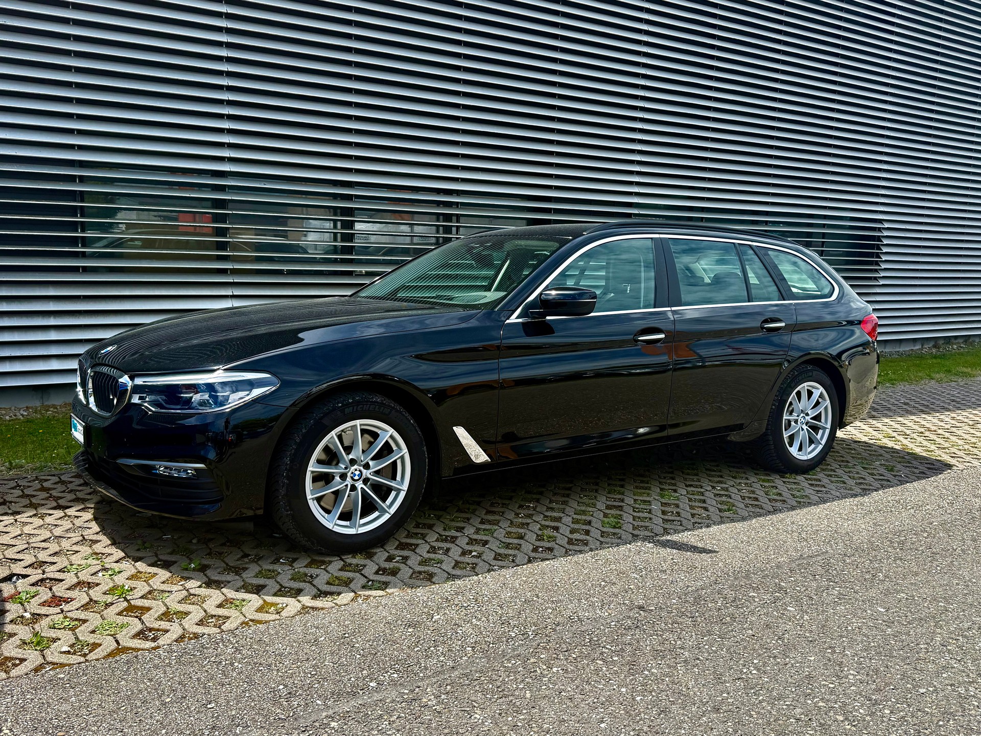 BMW 530d xDrive Touring Steptronic - 10