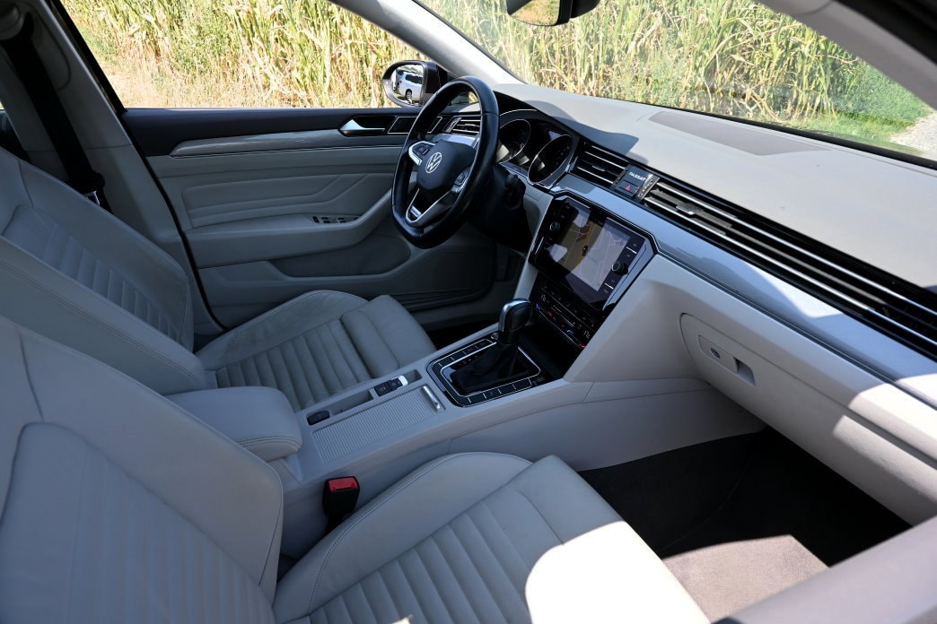 VW Passat 2.0 TDI BMT Business 4Motion DSG - 5
