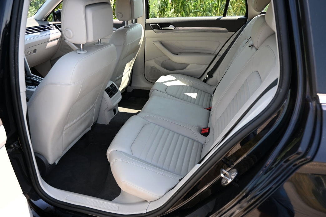VW Passat 2.0 TDI BMT Business 4Motion DSG - 8