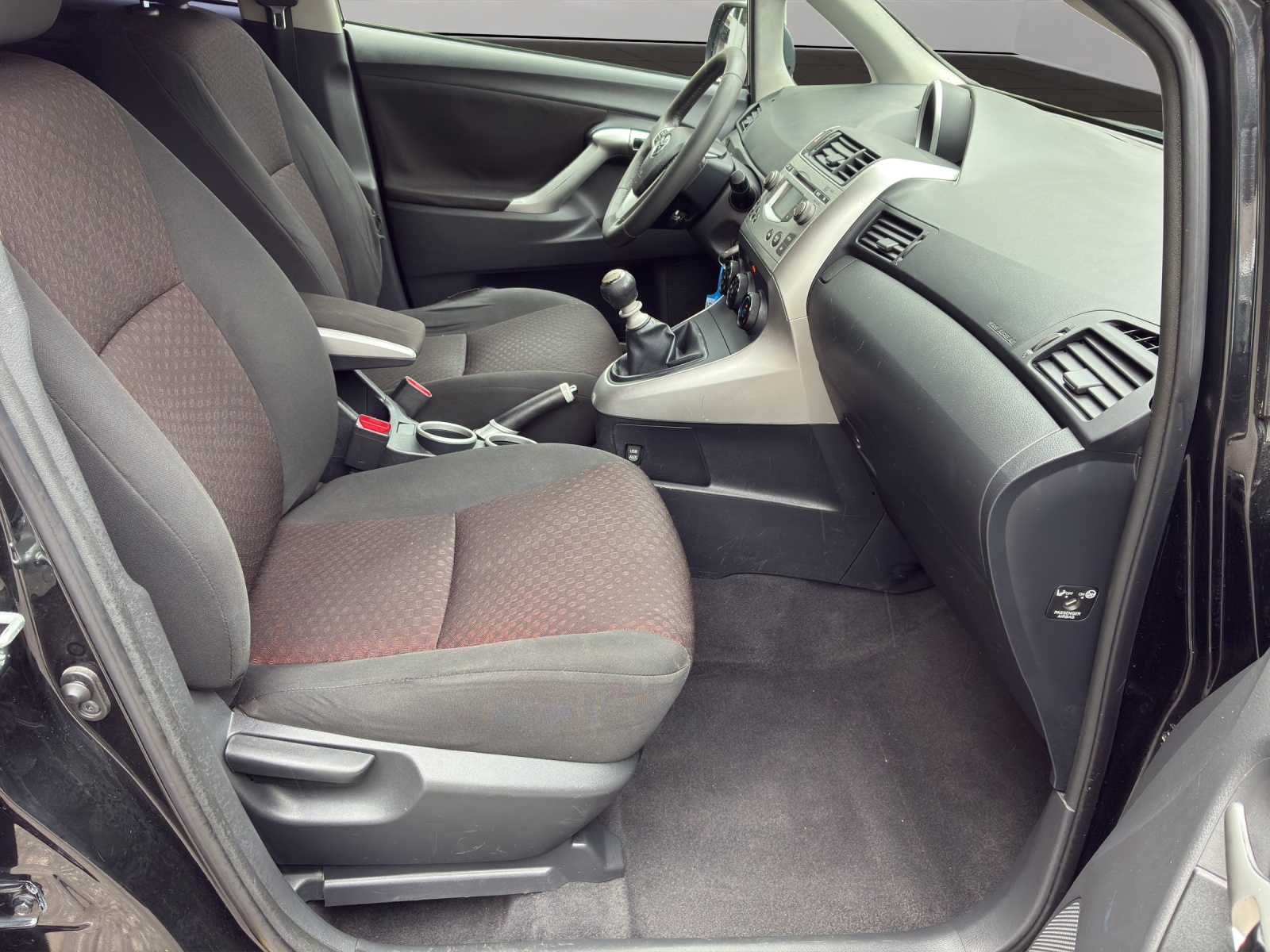 TOYOTA Verso 1.8 Linea Luna - 12