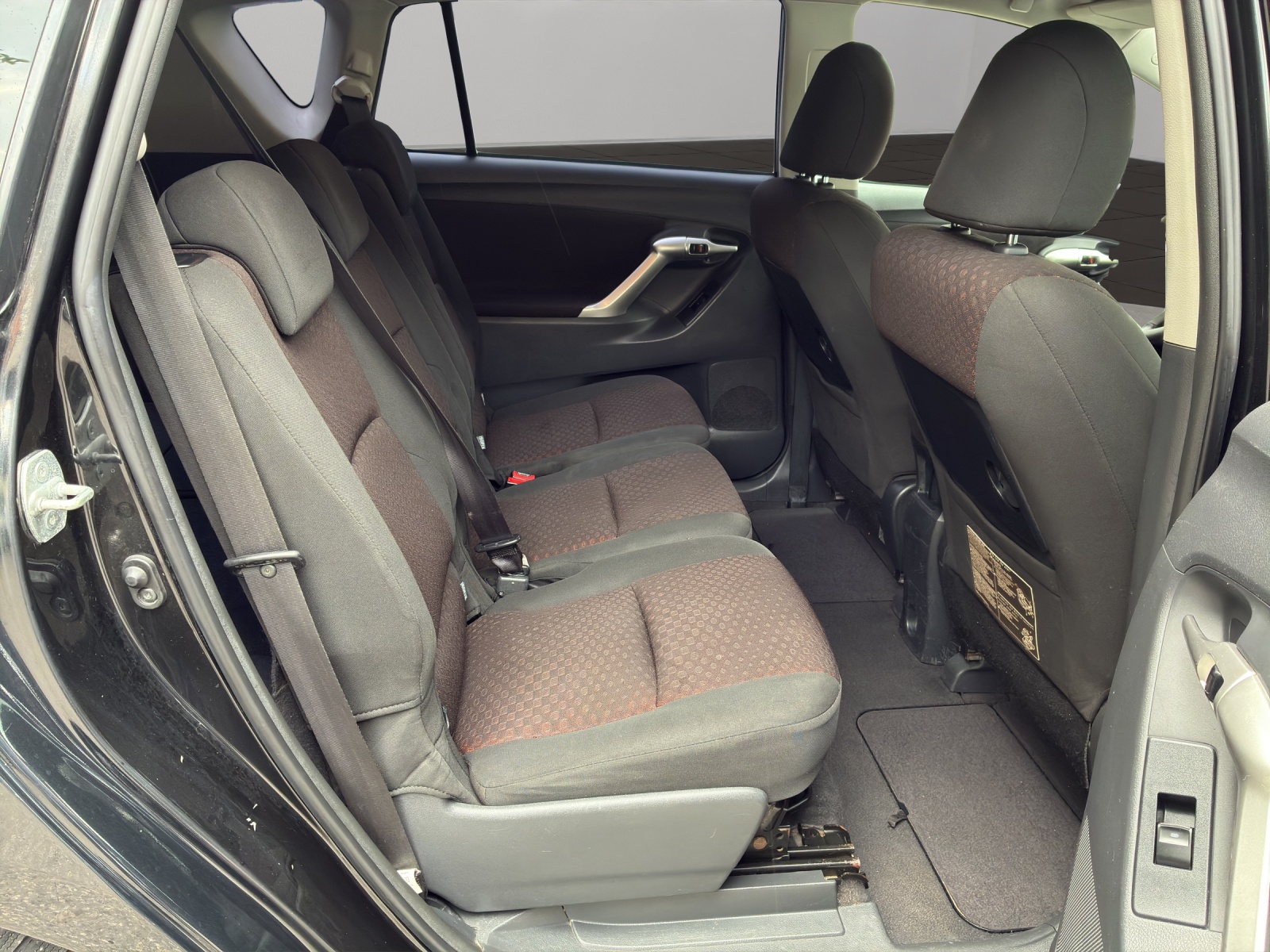 TOYOTA Verso 1.8 Linea Luna - 13
