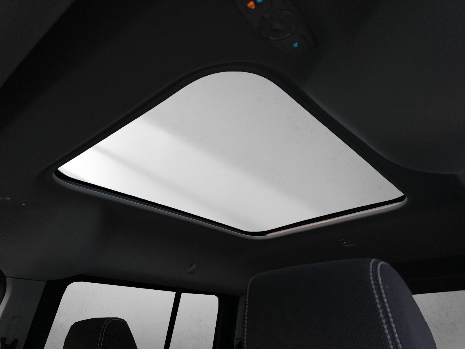 FORD GrTourneo C. 1.5 TDCi Tit - 17