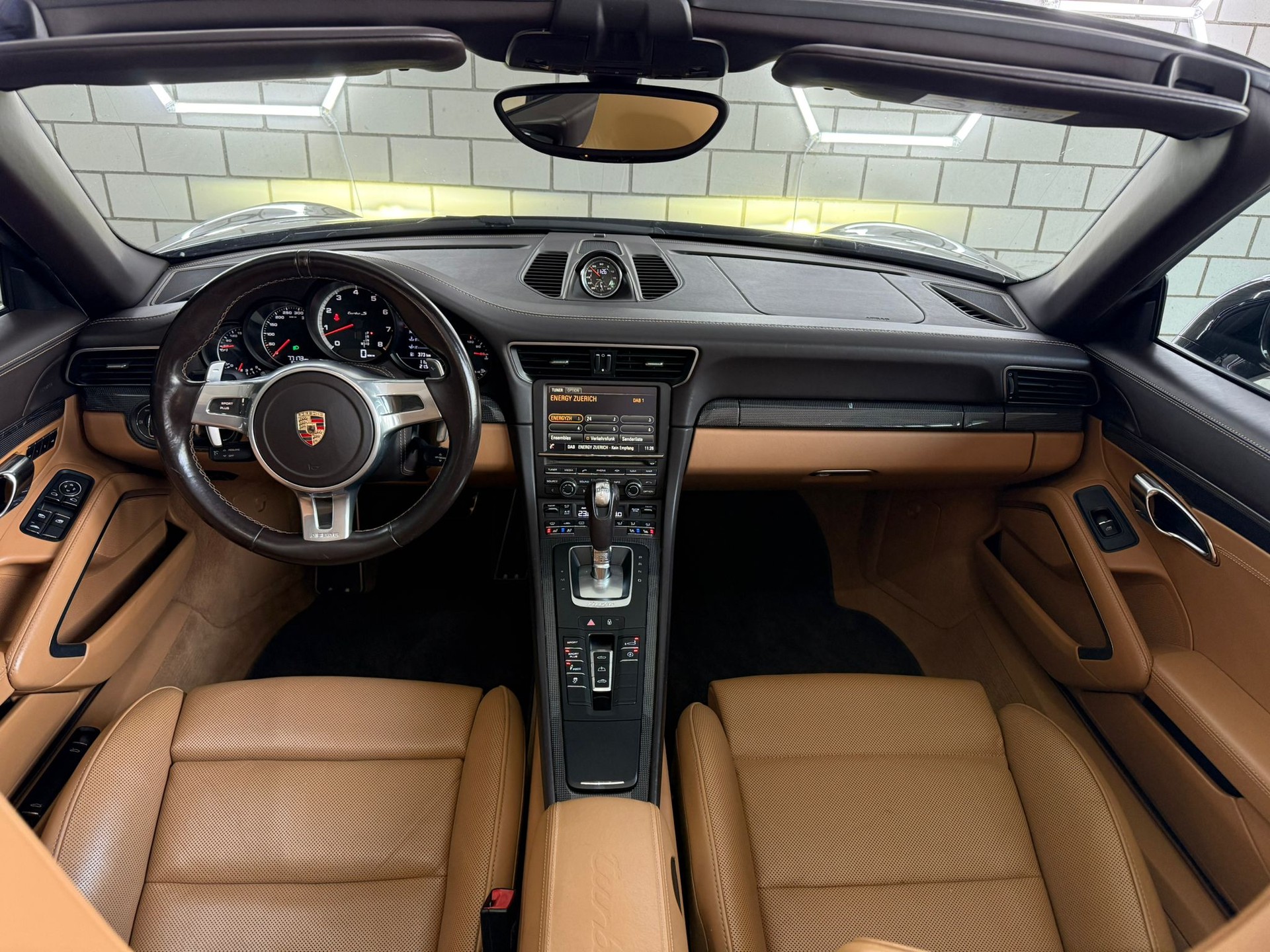 PORSCHE 911 Turbo S Cabrio PDK - 9