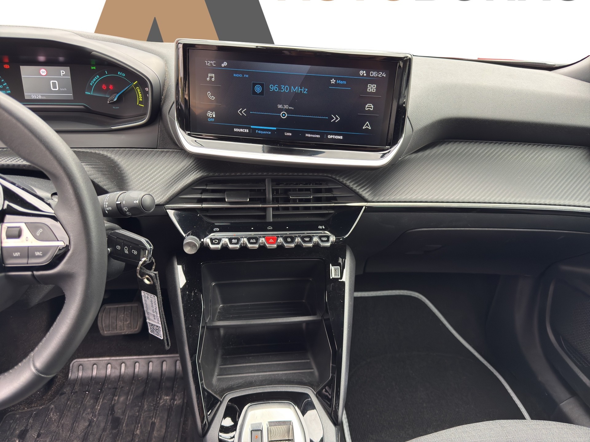 PEUGEOT 2008 1.2 Hybrid 145 Style - 20