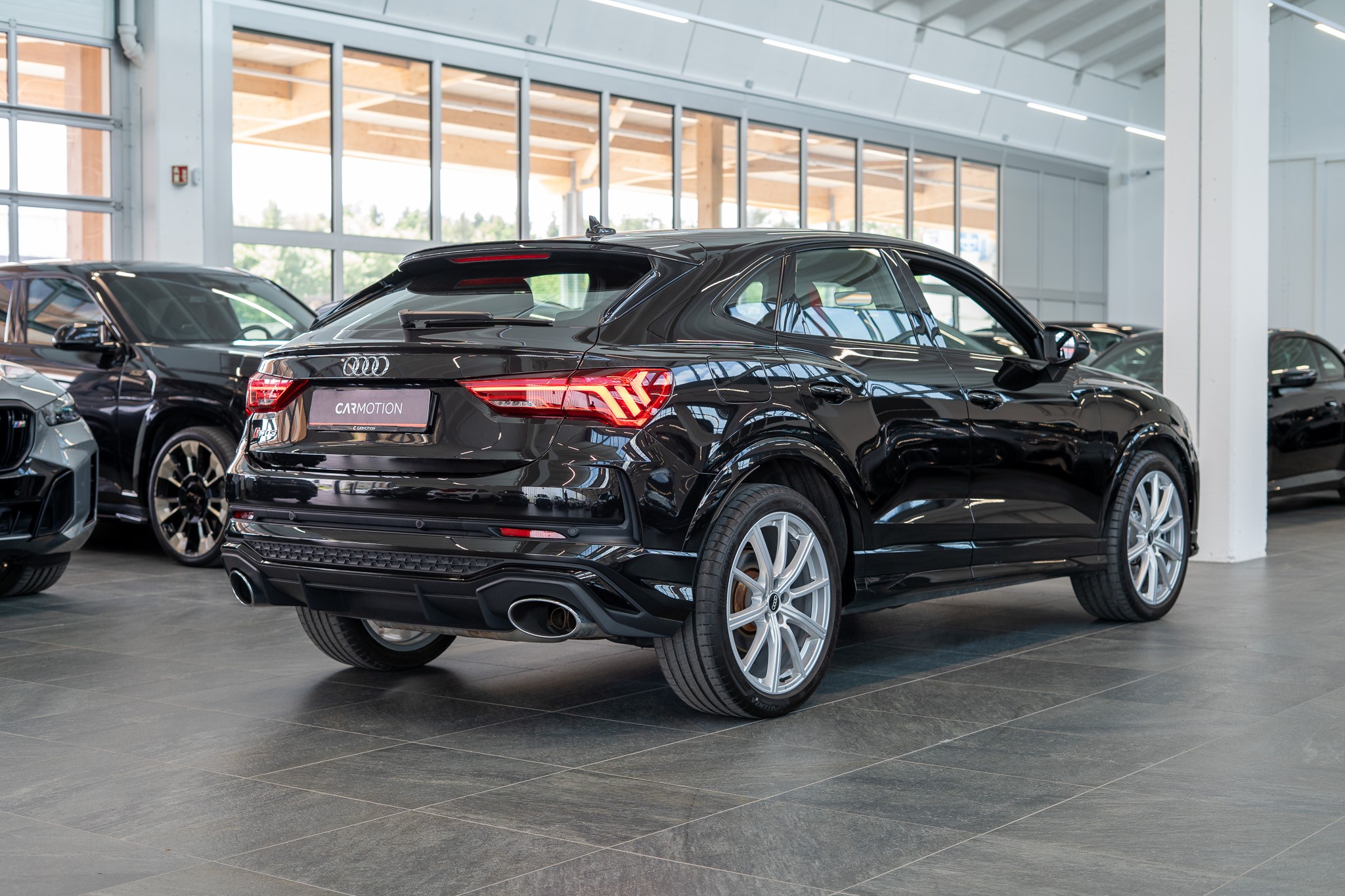 RS Q3 Sportback 2.5 TFSI quattro S-Tronic / Sportsitze / Alcantara-Lenkrad