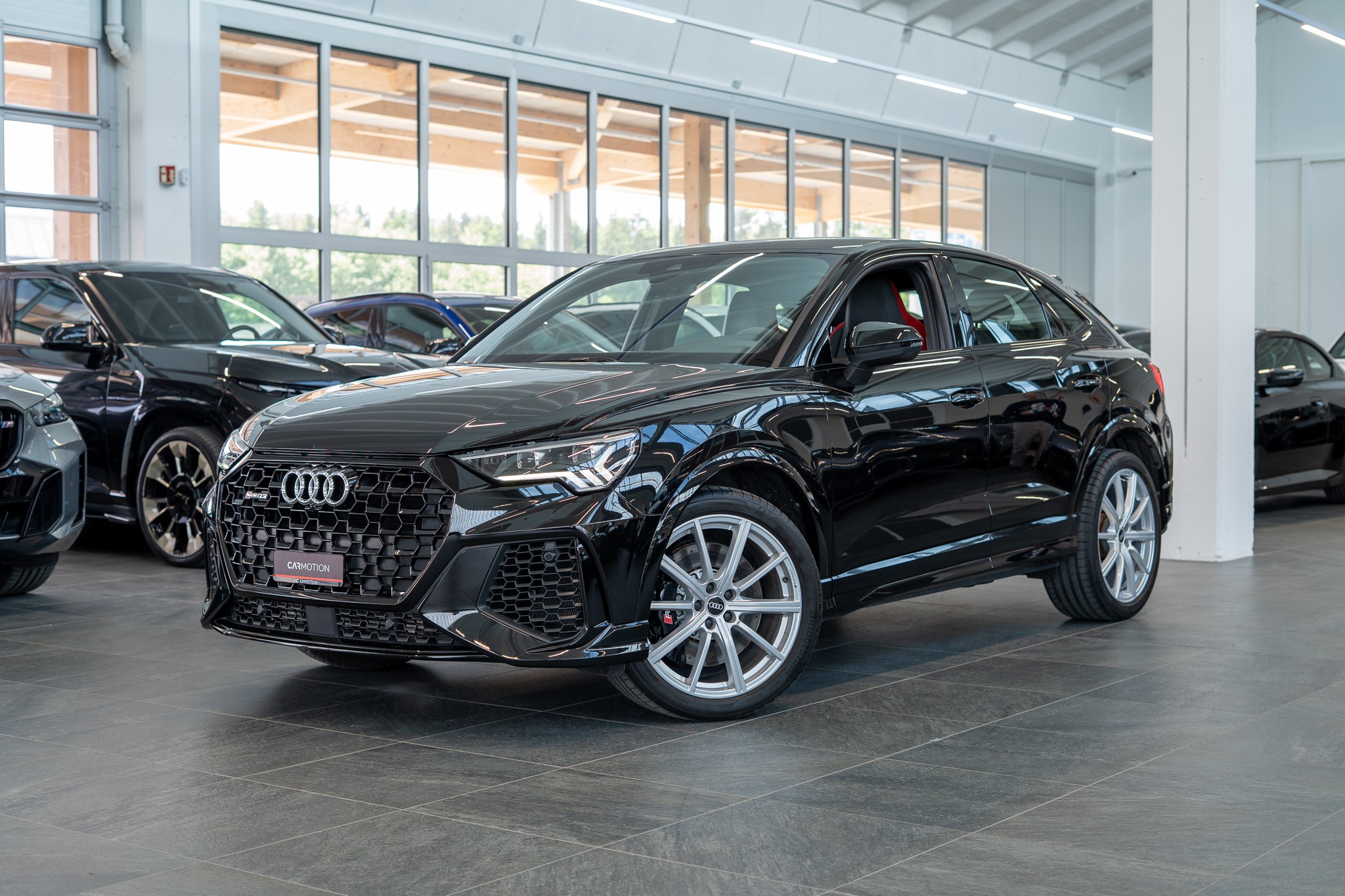 RS Q3 Sportback 2.5 TFSI quattro S-Tronic / Sportsitze / Alcantara-Lenkrad
