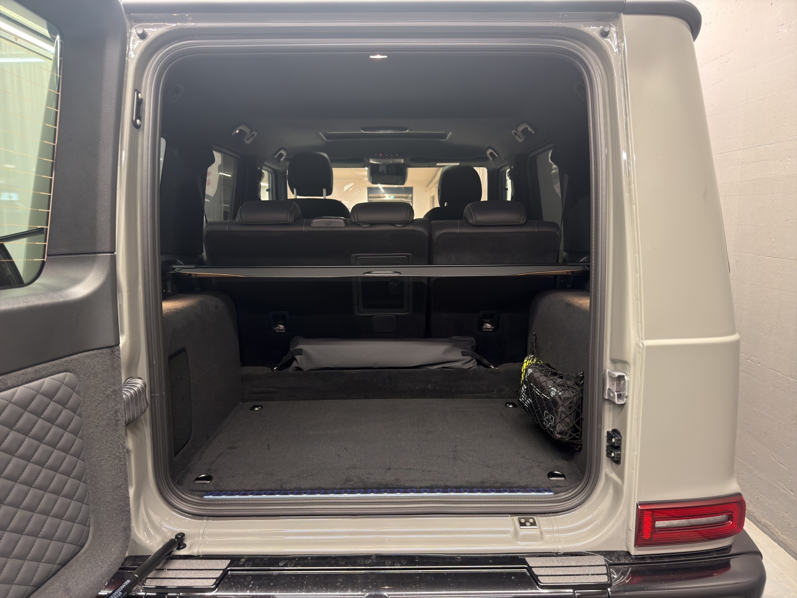 MERCEDES-BENZ G 450d - 11