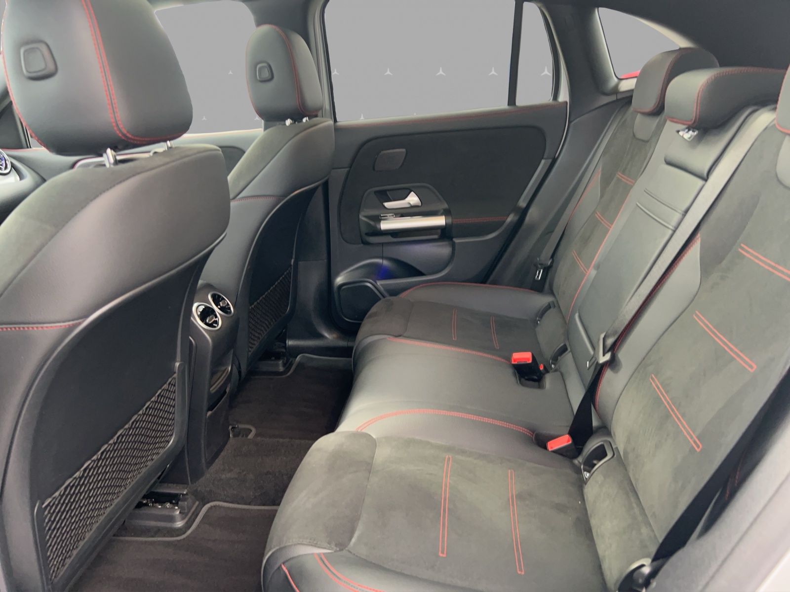 MERCEDES-BENZ EQA 350 AMG Line 4Matic - 14
