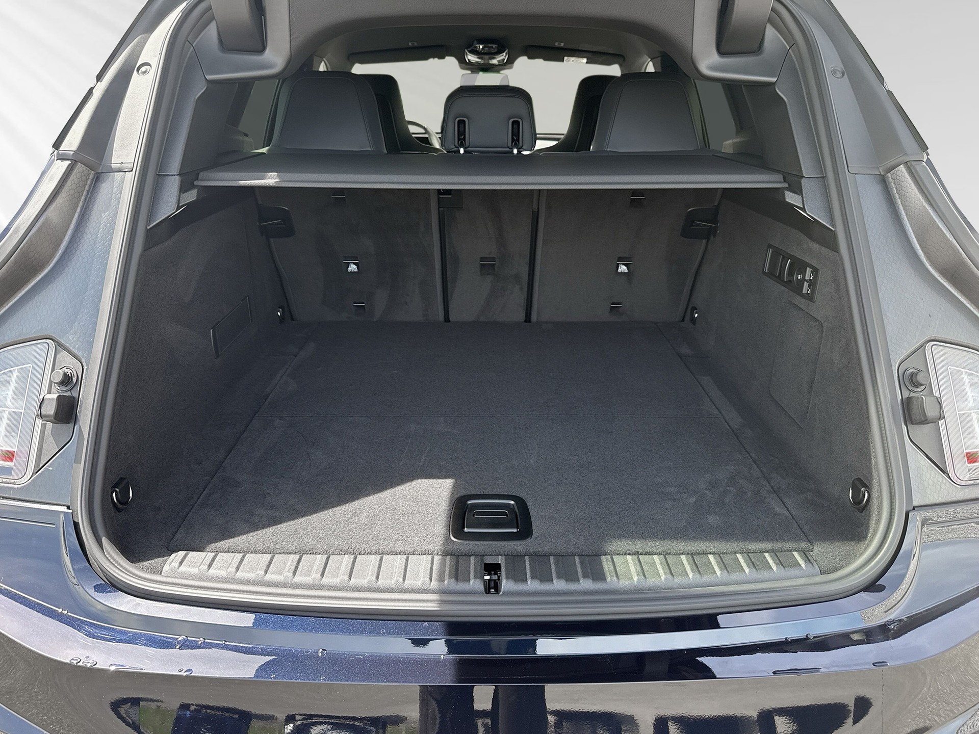 BMW iX xDrive45 M Sport - 9