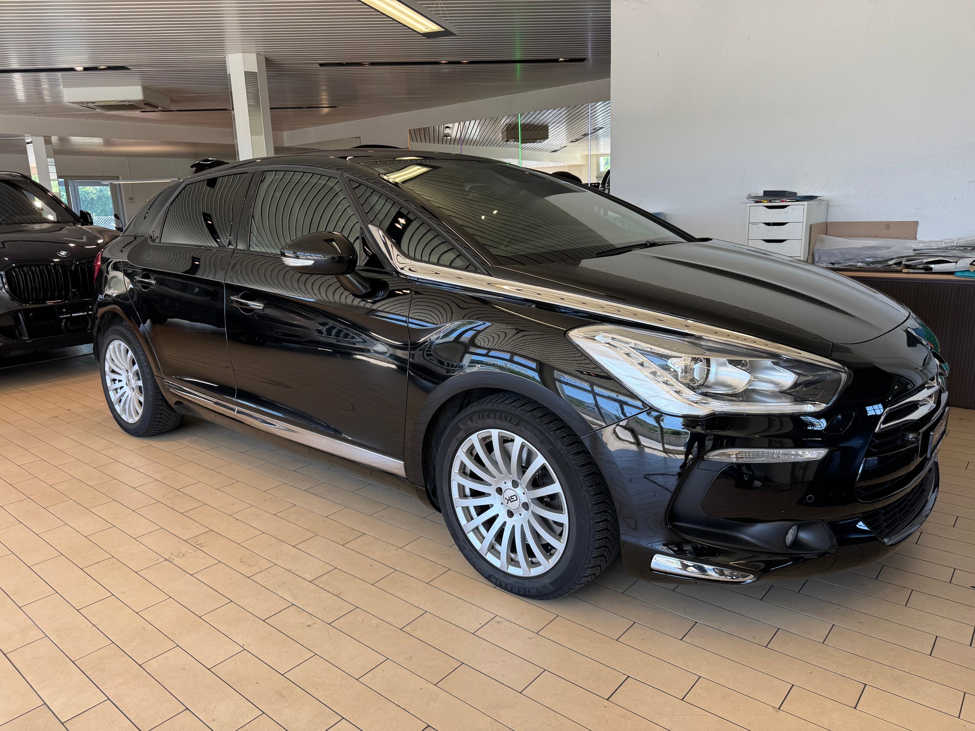DS AUTOMOBILES DS5 2.0 HDi SO Chic Automatic - 2