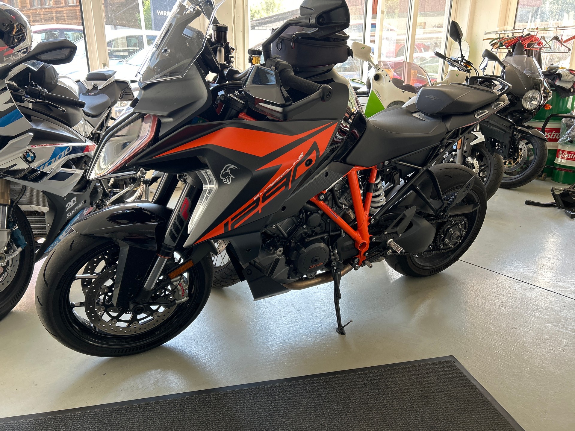 KTM 1290 Super Duke GT