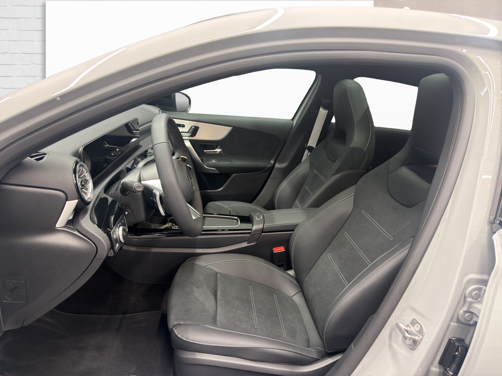 MERCEDES-BENZ A 250 e AMG Line EQ Star - 7