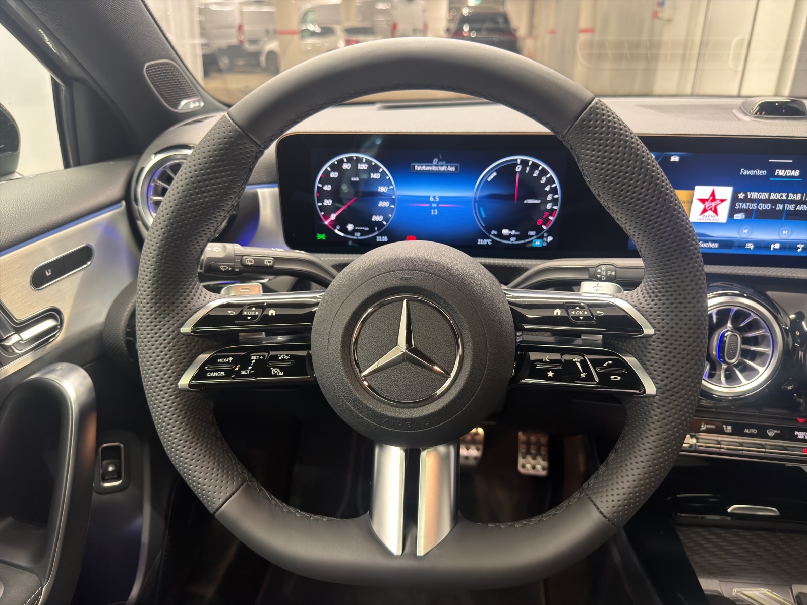MERCEDES-BENZ A 250 e AMG Line EQ Star - 14