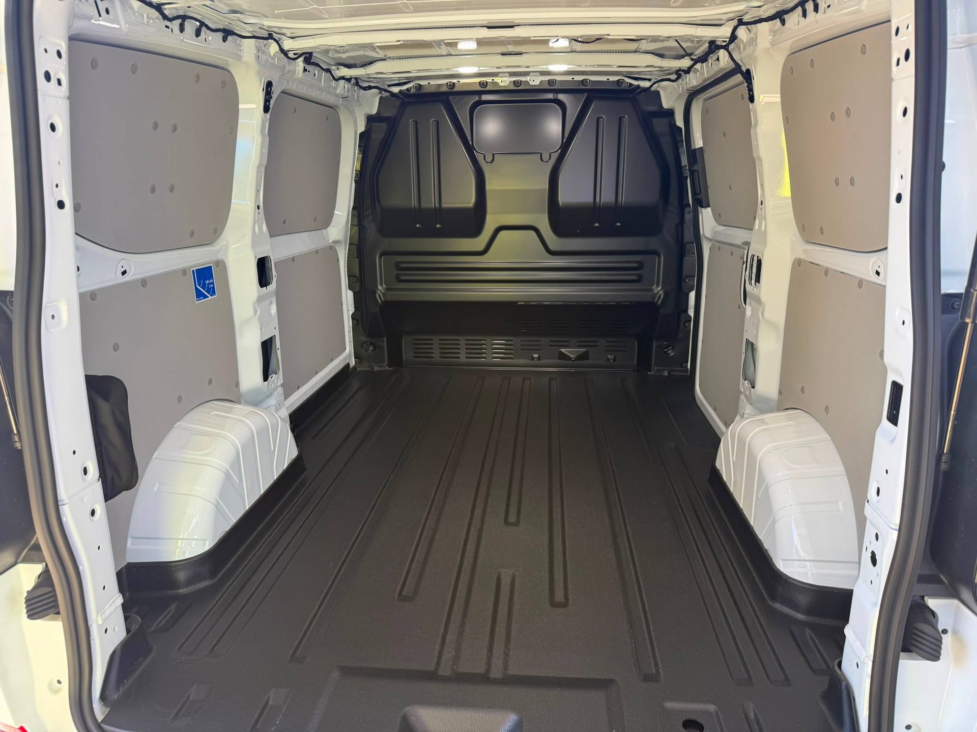FORD Transit Custom Van PHEV 320 L1H1 Trend Automat - 9