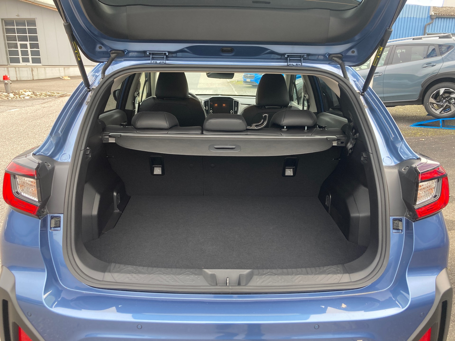 SUBARU Crosstrek 2.0 e-Boxer Luxury AWD Lineartronic - 14