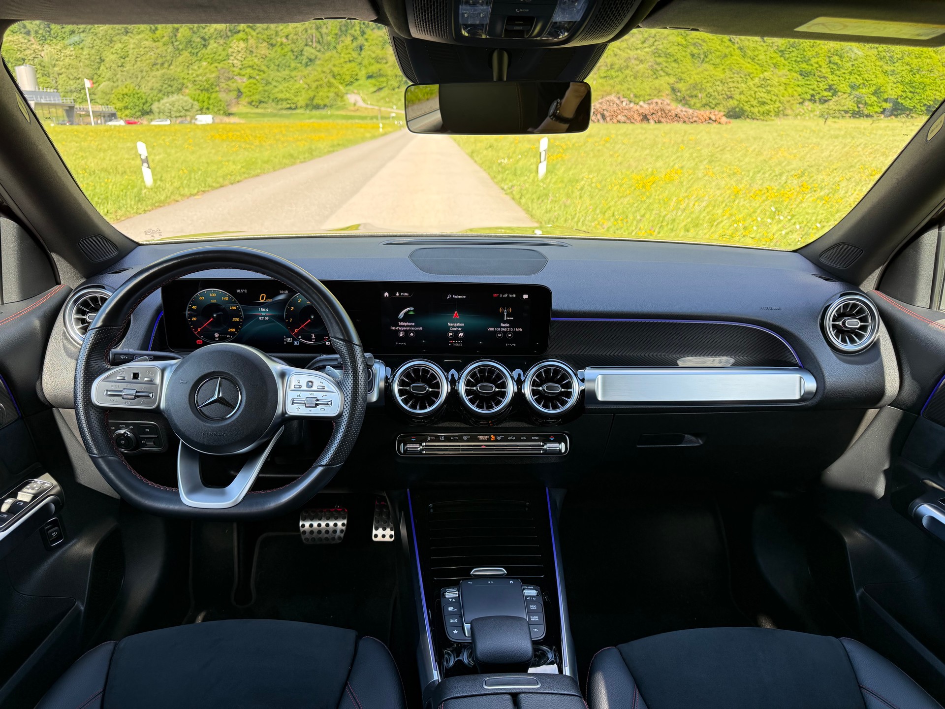 MERCEDES-BENZ GLB 250 4Matic AMG Line 8G-Tronic - 10