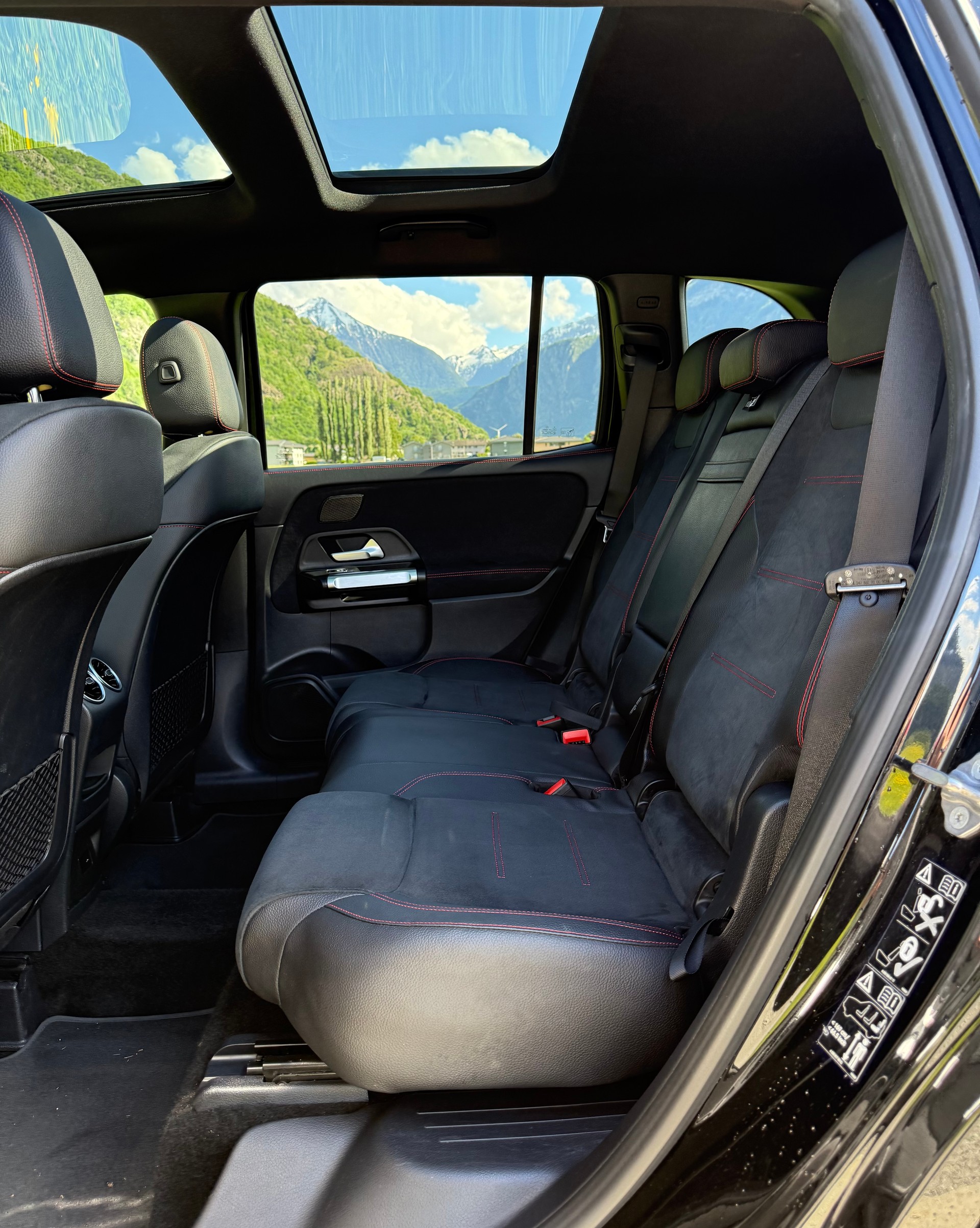 MERCEDES-BENZ GLB 250 4Matic AMG Line 8G-Tronic - 13