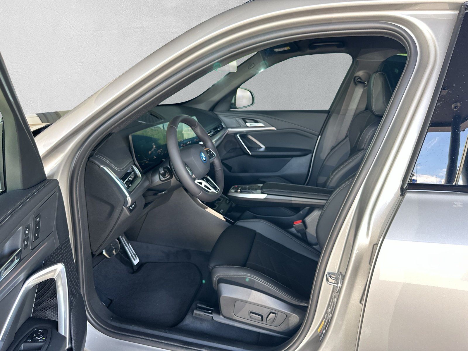 BMW iX1 xDrive 30 M Sport - 11