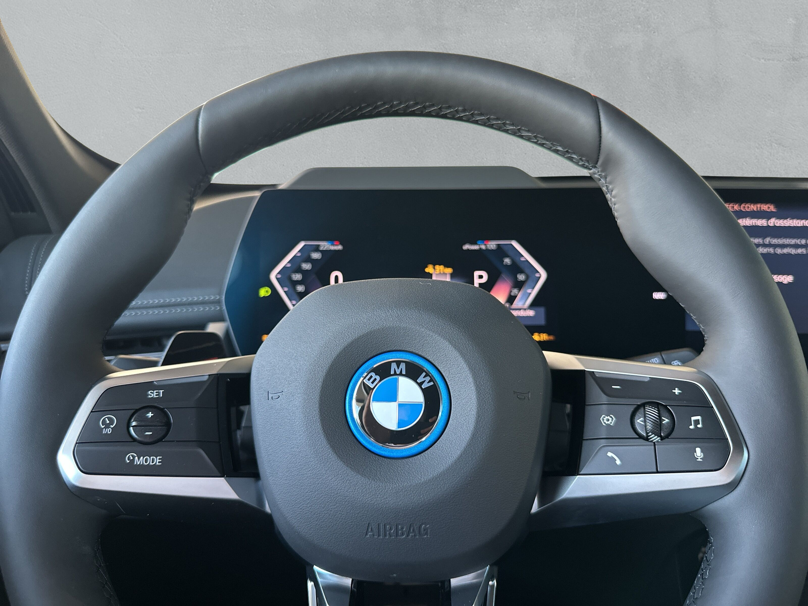 BMW iX1 xDrive 30 M Sport - 18