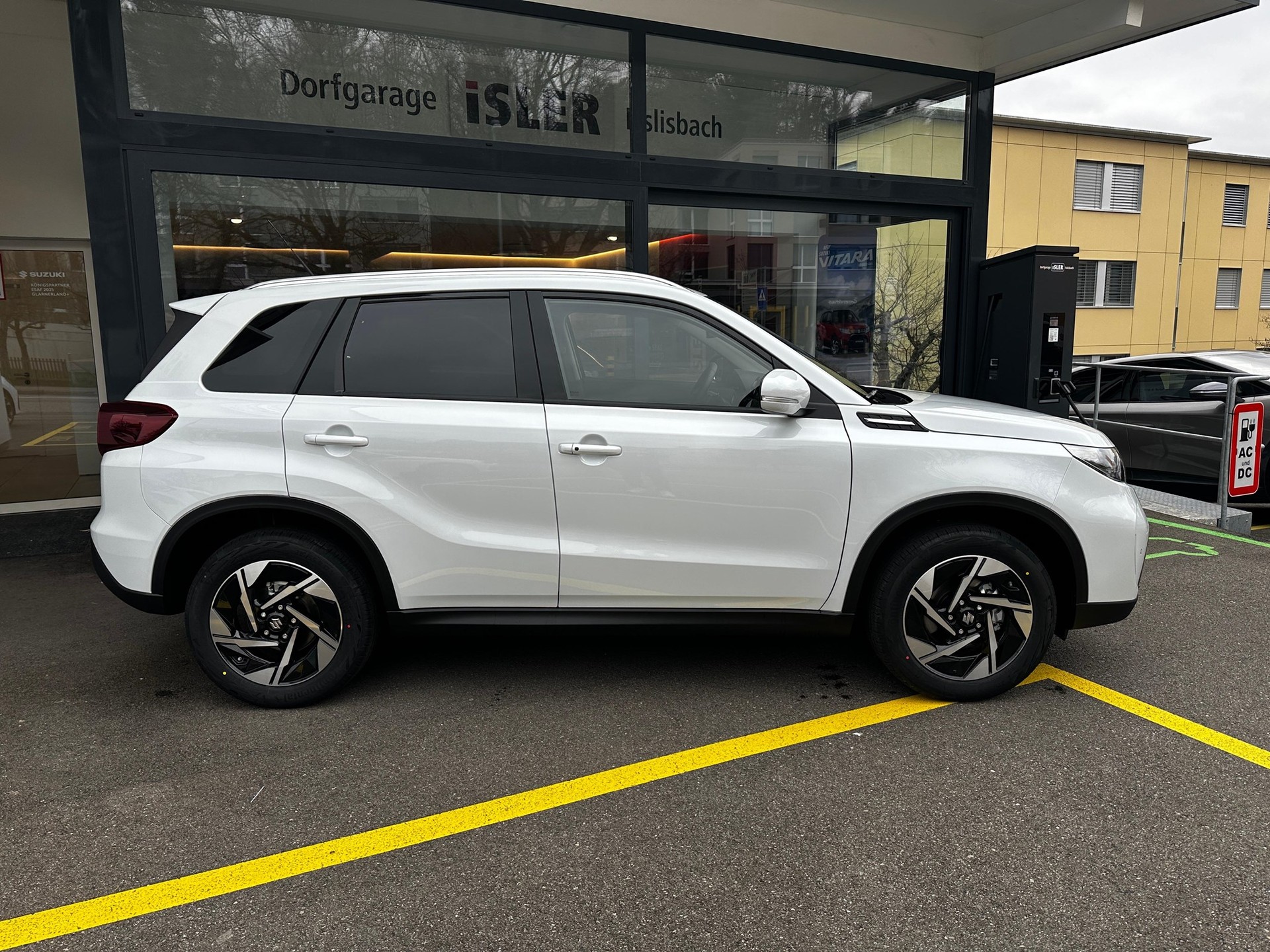 SUZUKI Vitara 1.5 Compact Top Hybrid 4x4 - 2