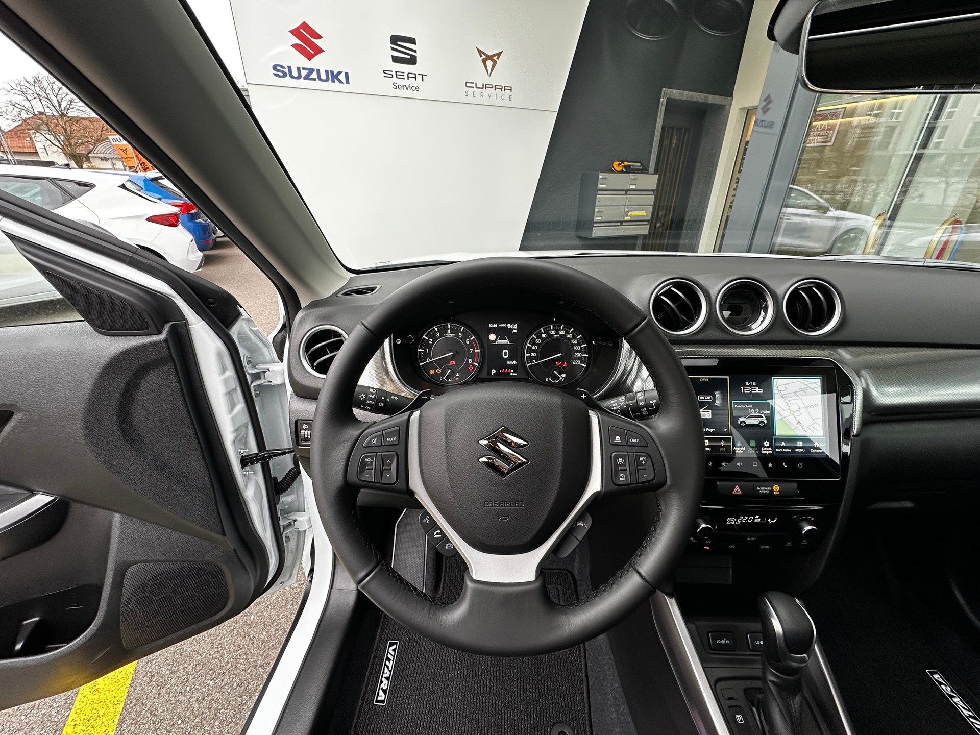 SUZUKI Vitara 1.5 Compact Top Hybrid 4x4 - 12