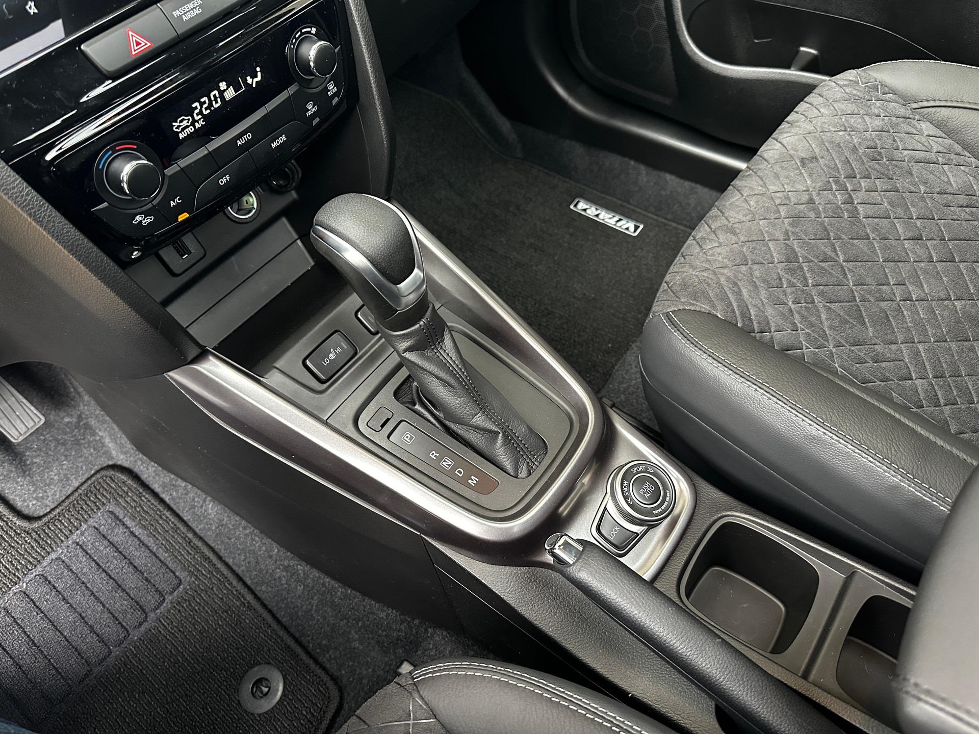 SUZUKI Vitara 1.5 Compact Top Hybrid 4x4 - 16