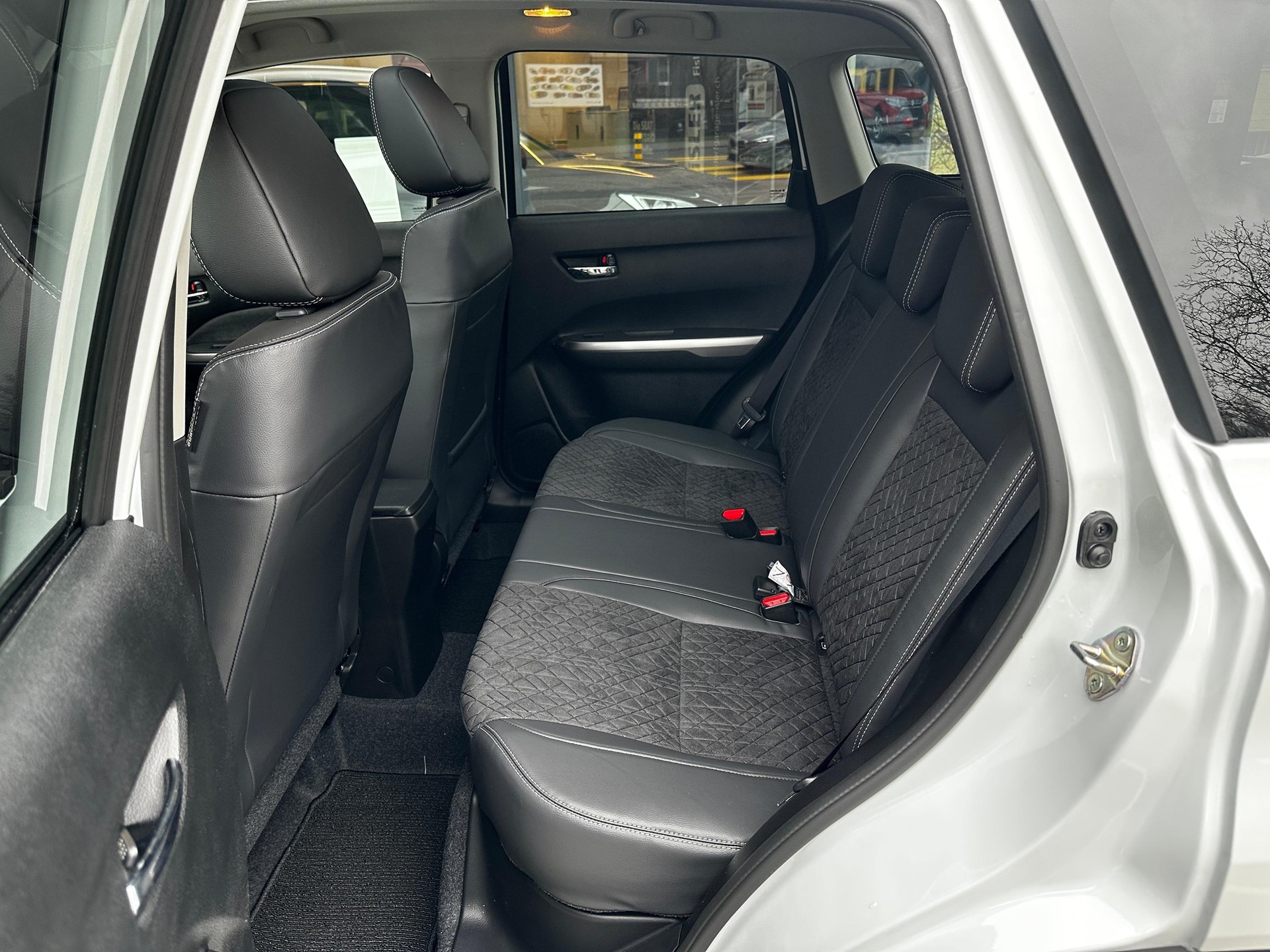 SUZUKI Vitara 1.5 Compact Top Hybrid 4x4 - 8