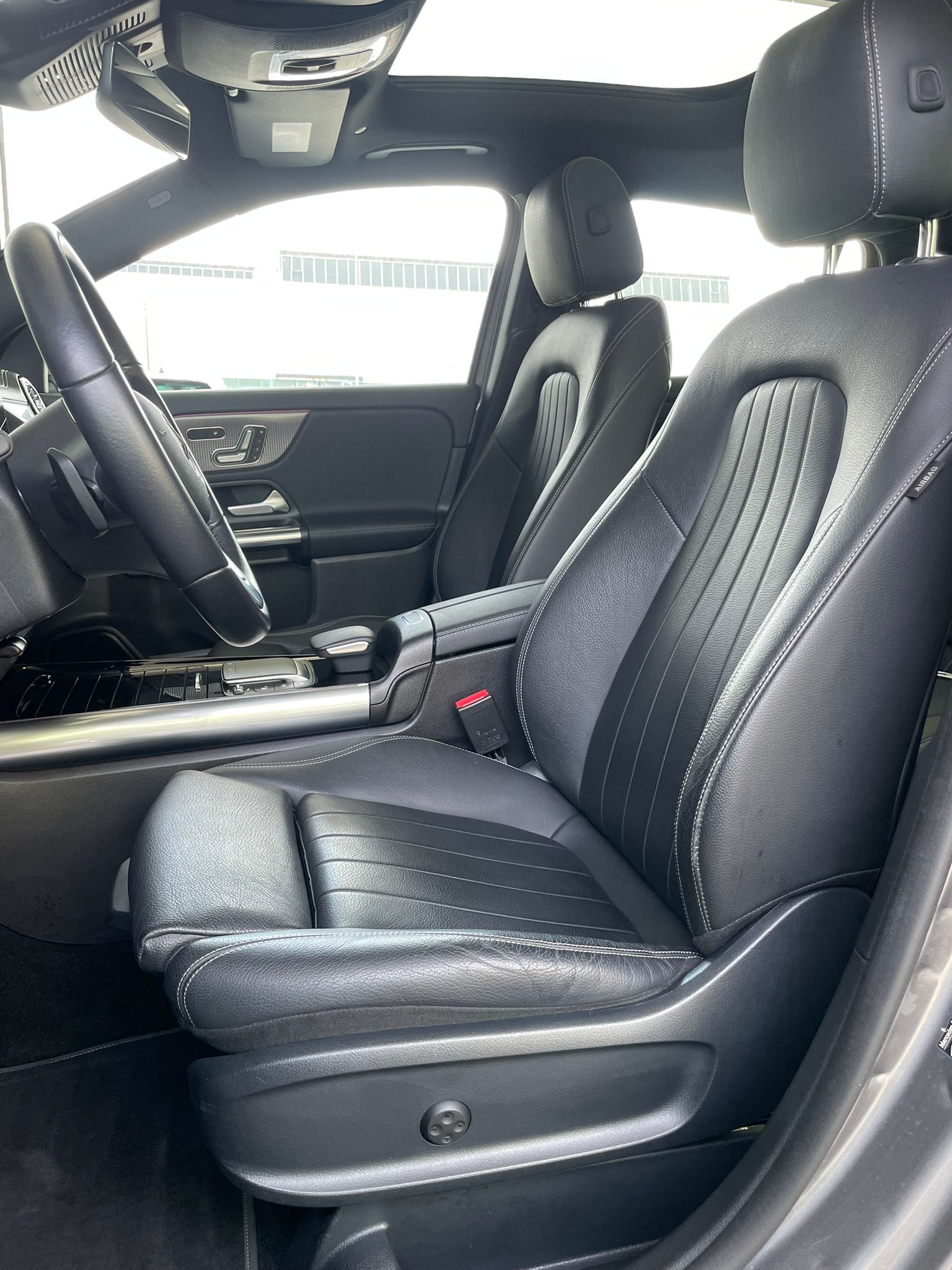 MERCEDES-BENZ GLA 250 e Style-6