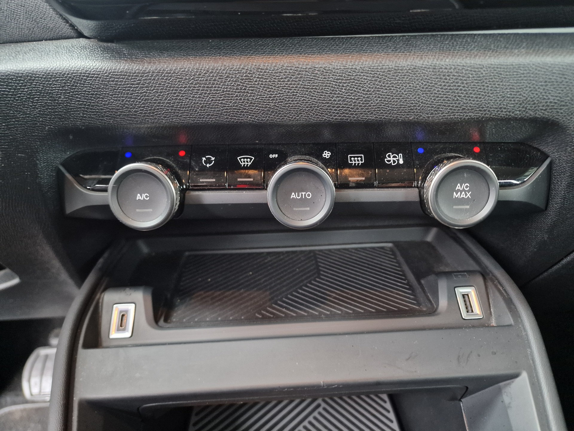 CITROEN C4 Electric Swiss Edition 8x Alu 24Mt Gara - 22