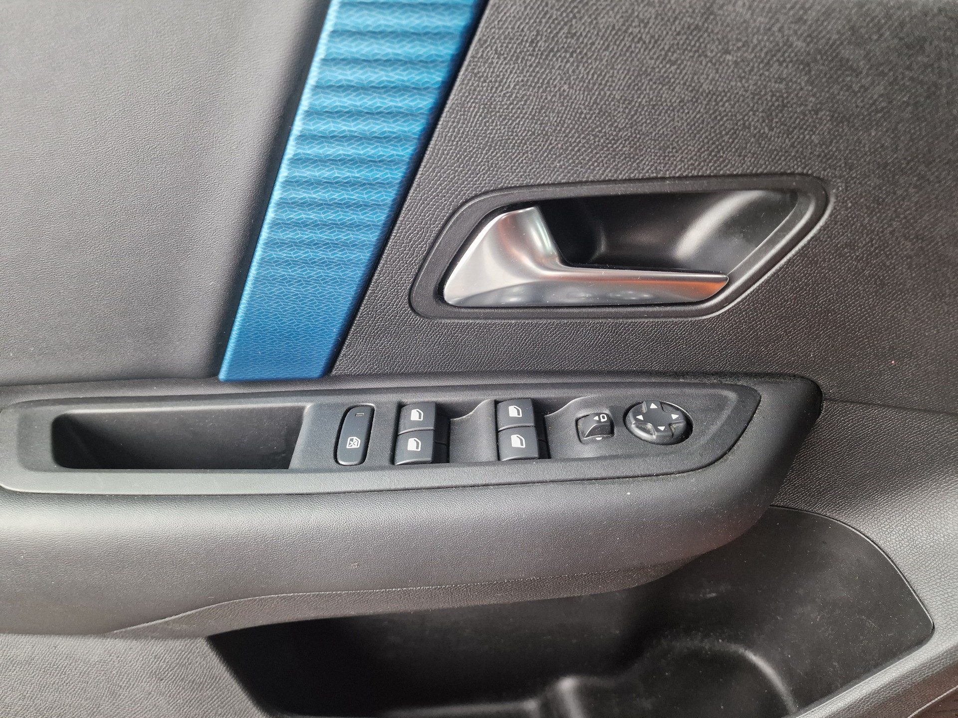 CITROEN C4 Electric Swiss Edition 8x Alu 24Mt Gara - 26