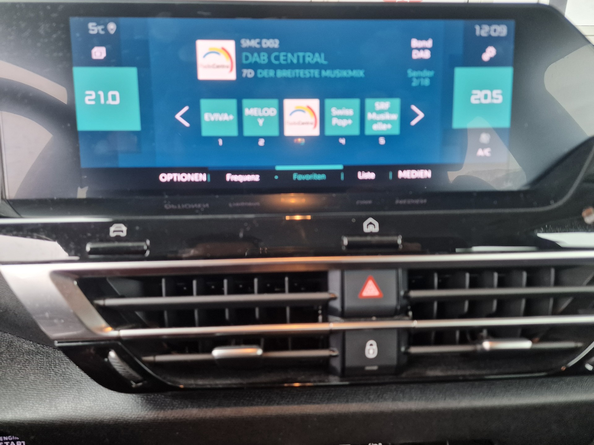 CITROEN C4 Electric Swiss Edition 8x Alu 24Mt Gara - 20