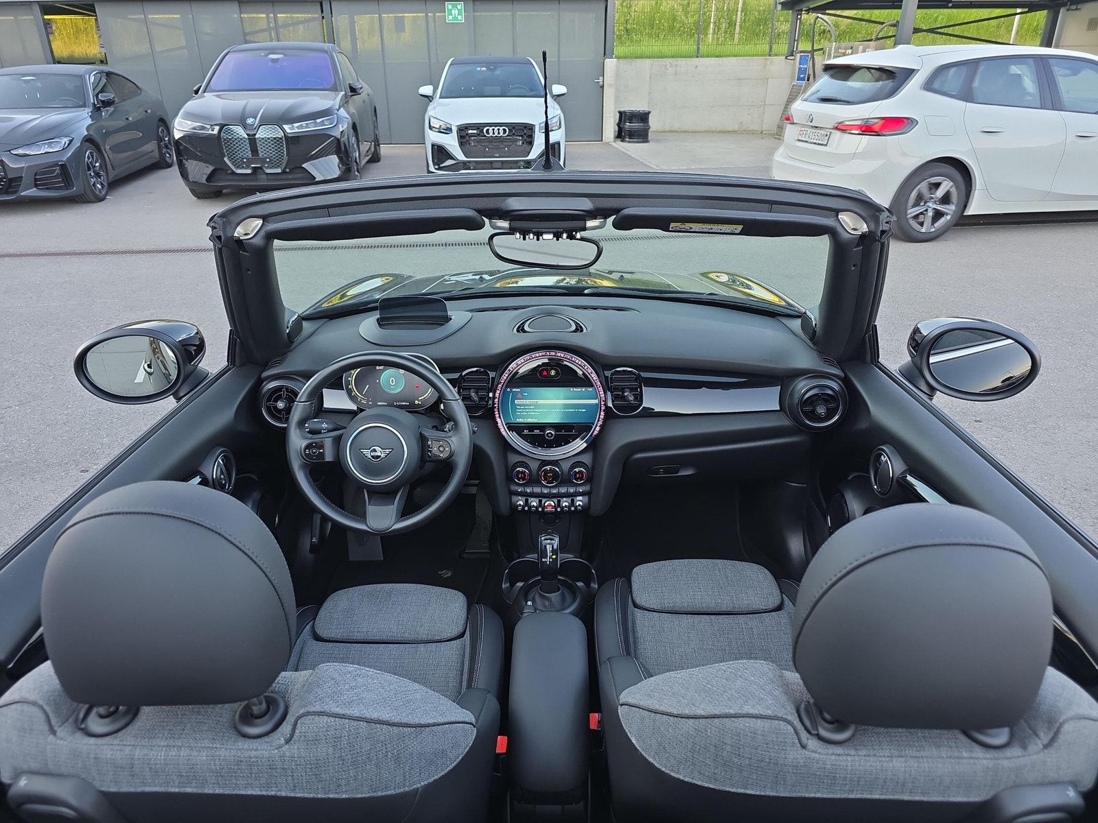 MINI Cooper Cabrio Classic Trim F57 1.5i (CH) - 23