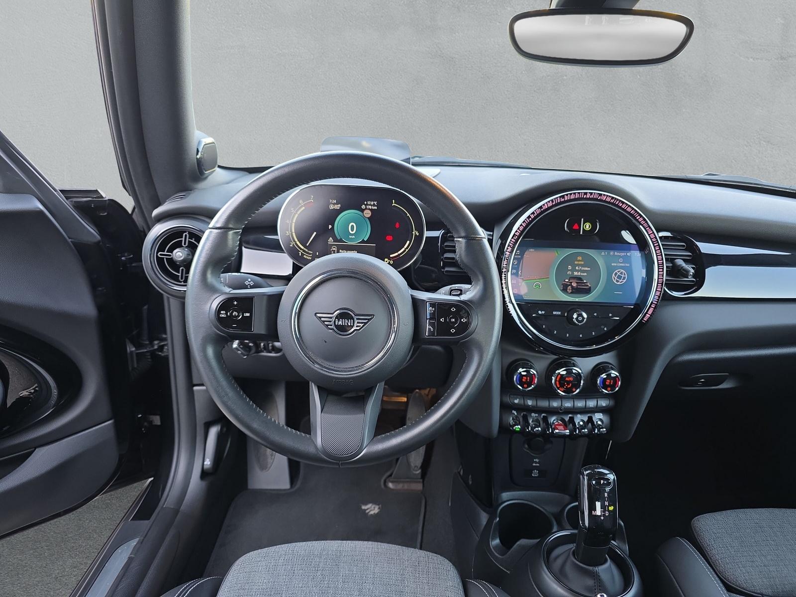 MINI Cooper Cabrio Classic Trim F57 1.5i (CH) - 16