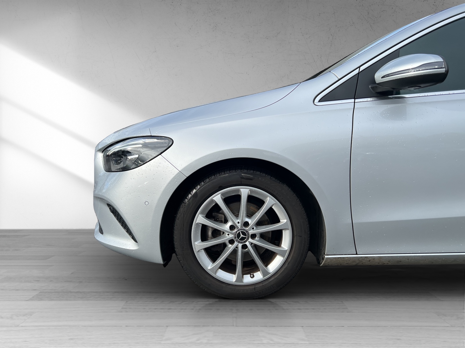 MERCEDES-BENZ B 180 Progressive - 17