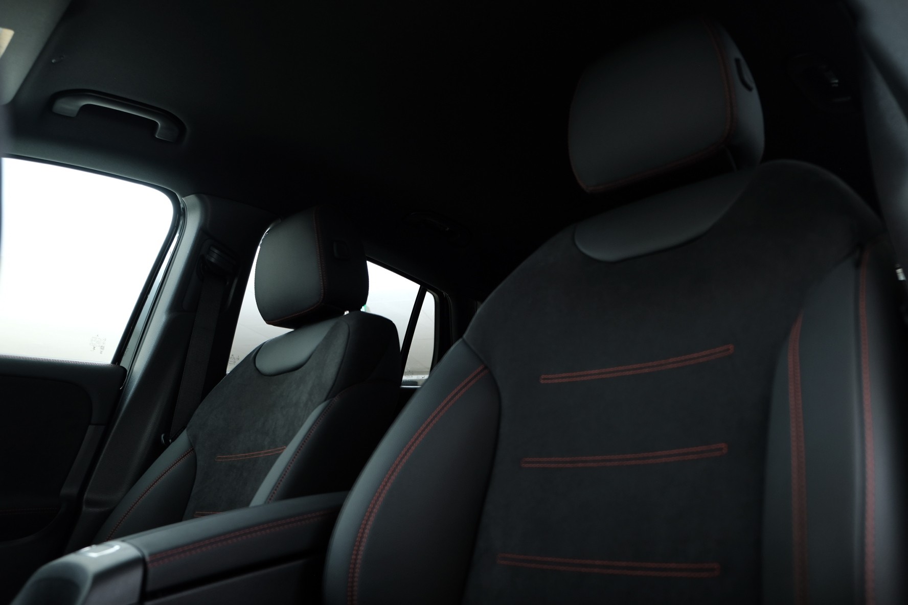 MERCEDES-BENZ GLA 250 4Matic 8G-DCT Swiss Star - 8