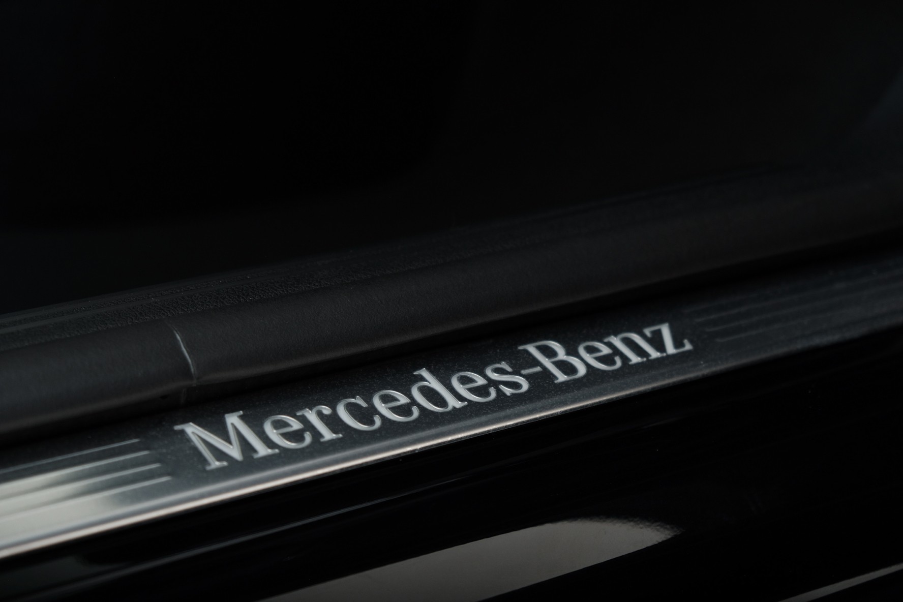 MERCEDES-BENZ GLA 250 4Matic 8G-DCT Swiss Star - 13