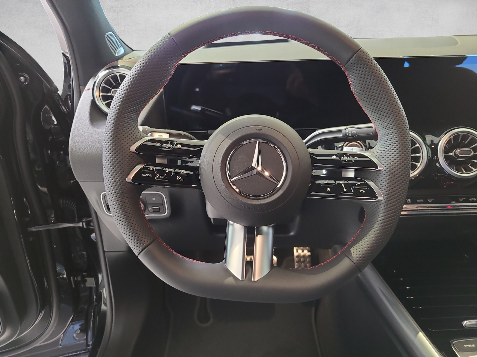 MERCEDES-BENZ EQA 350 66,5 kWh 4Matic Excellence - 13