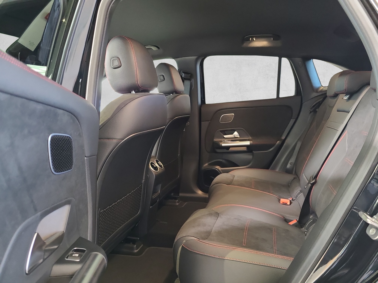 MERCEDES-BENZ EQA 350 66,5 kWh 4Matic Excellence - 11