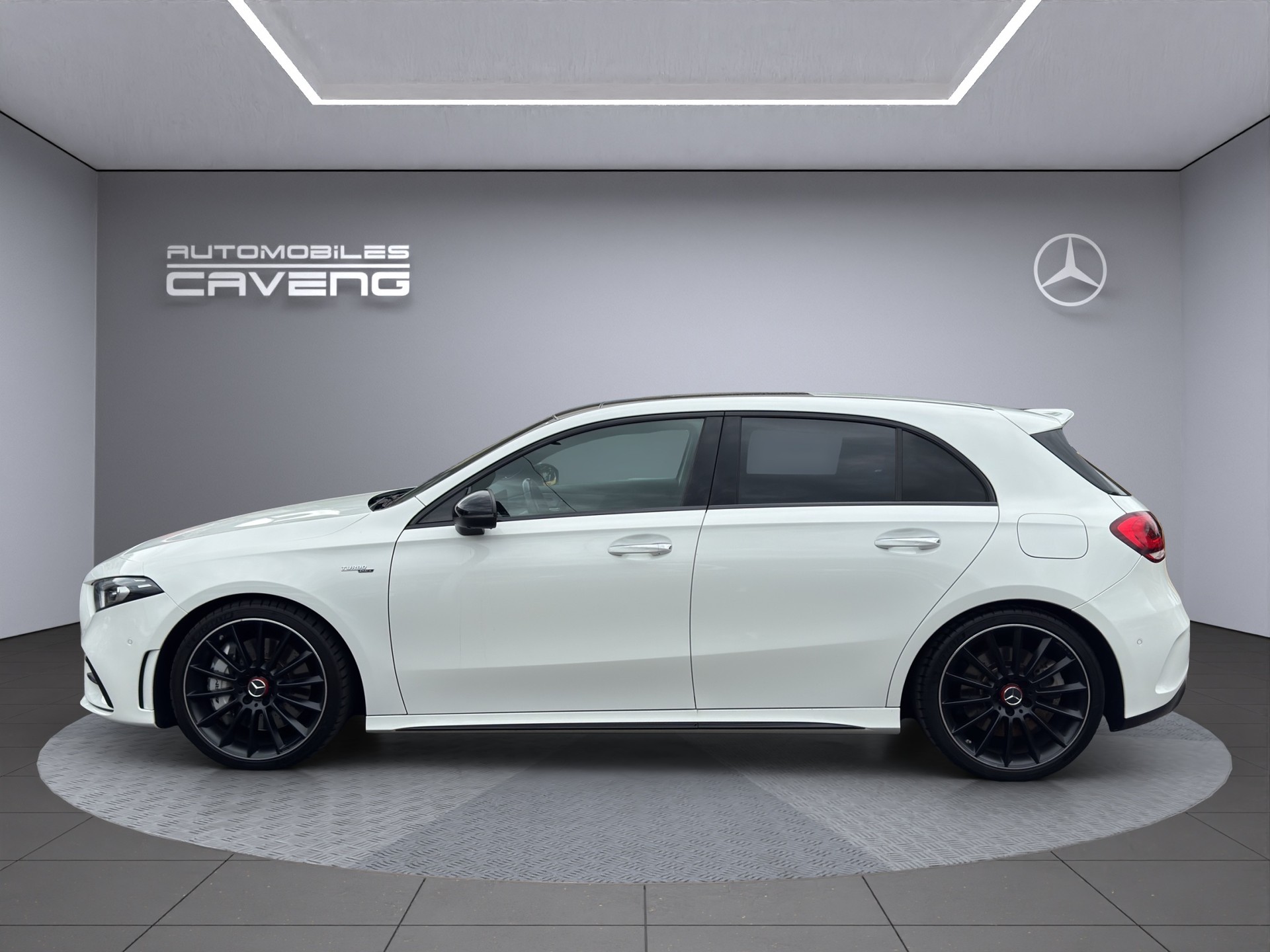 MERCEDES-BENZ A 35 AMG 4Matic Speedshift - 2