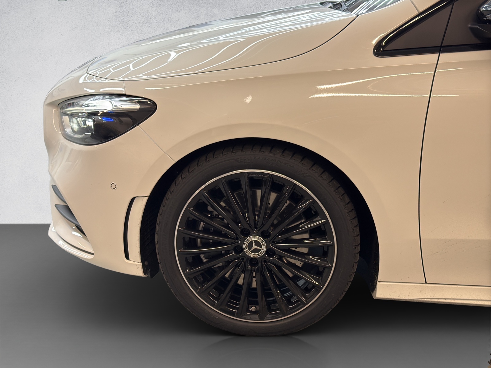 MERCEDES-BENZ B 250 AMG Line 4Matic - 7