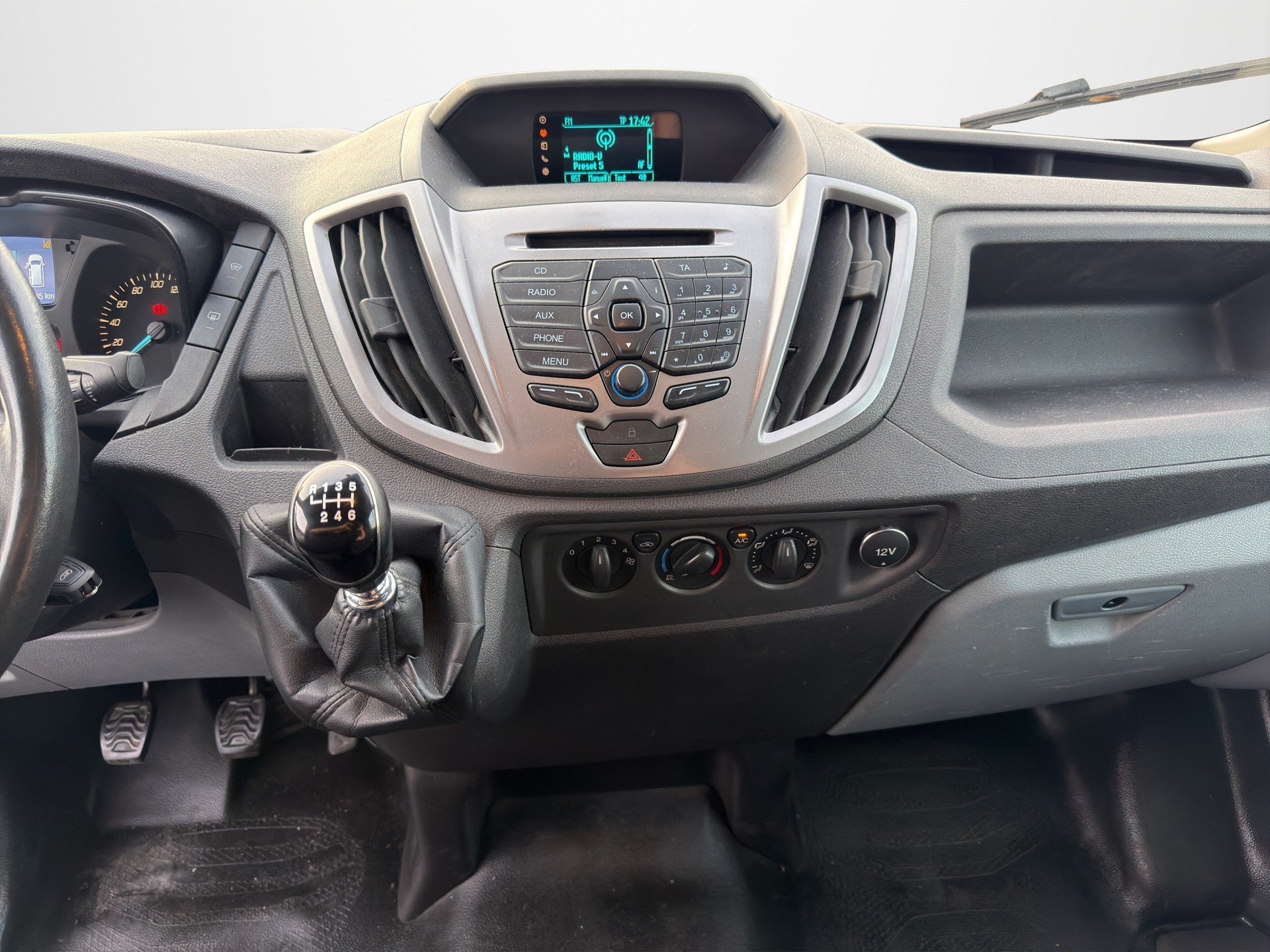 FORD Transit Van 350 L2H2 Trend 4WD - 9