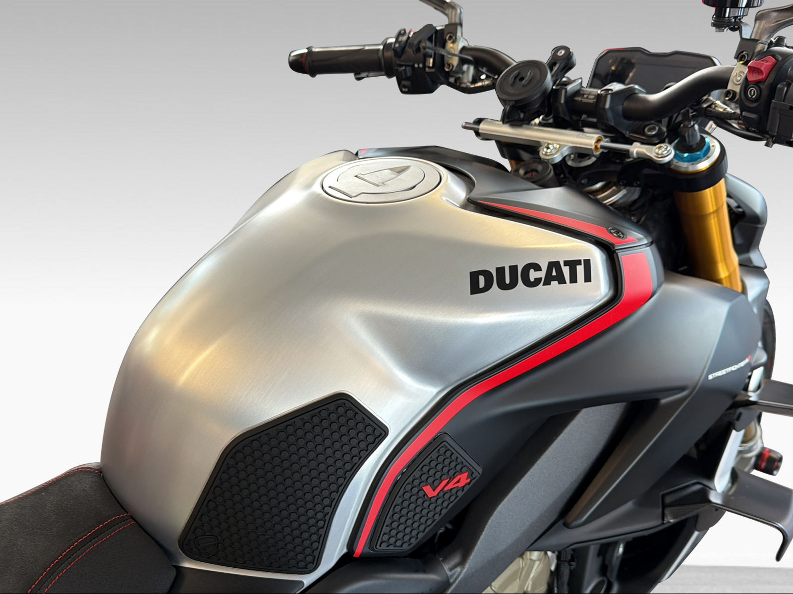 DUCATI 1100 Streetfighter V4 SP ABS Nr. 1331 - 8