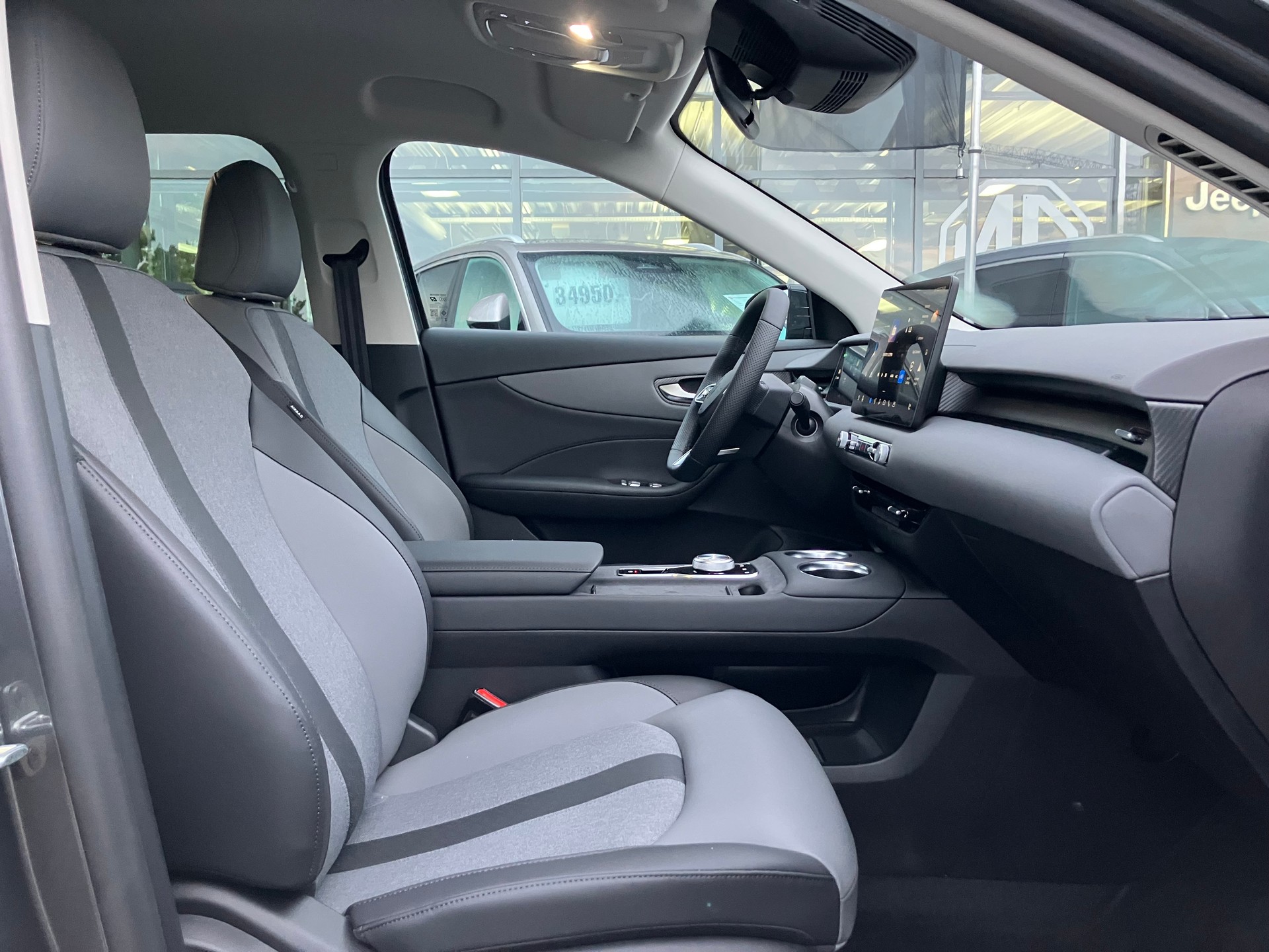 MG S5 EV 64kWh Luxury - 8