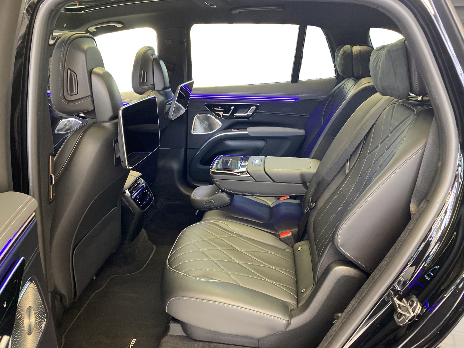 MERCEDES-BENZ EQS 580 AMG Line 4MATIC SUV - 9