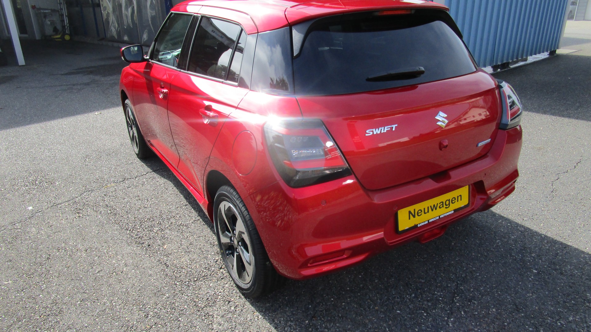 SUZUKI Swift 1.2 Compact Top Hybrid 4x4 - 5
