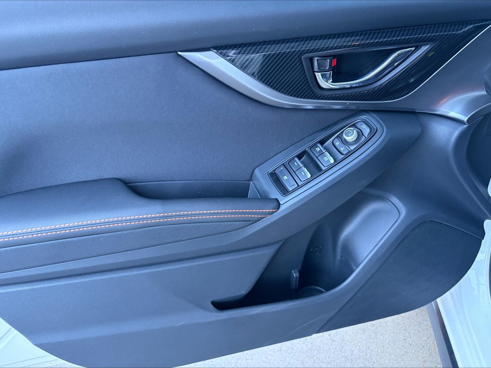 SUBARU XV 2.0i Swiss Plus - 8