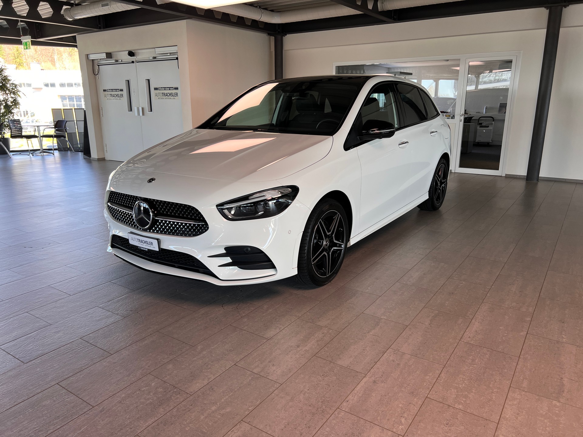 MERCEDES-BENZ B 250 e AMG Line 8G-DCT - 4