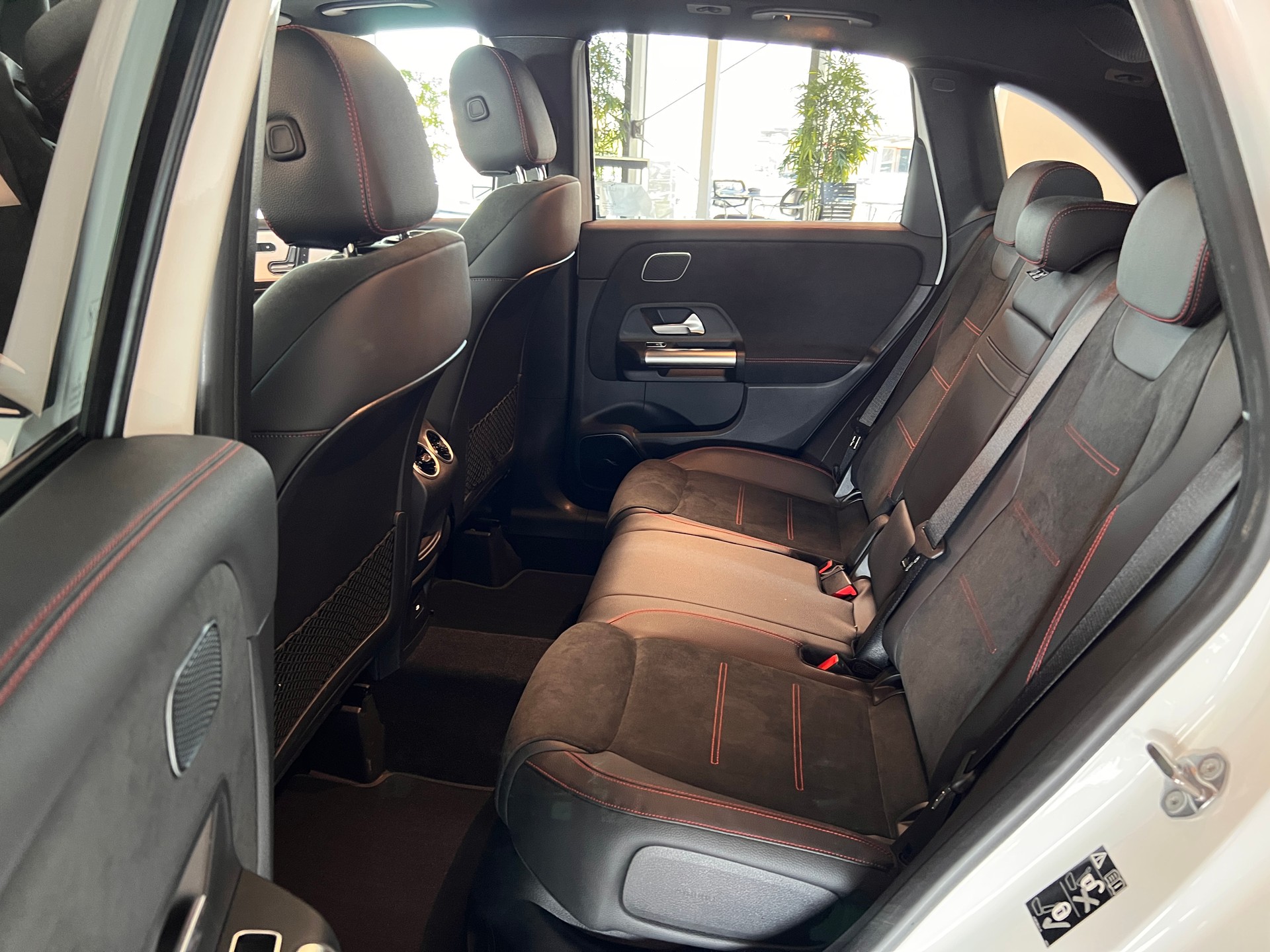 MERCEDES-BENZ B 250 e AMG Line 8G-DCT - 9