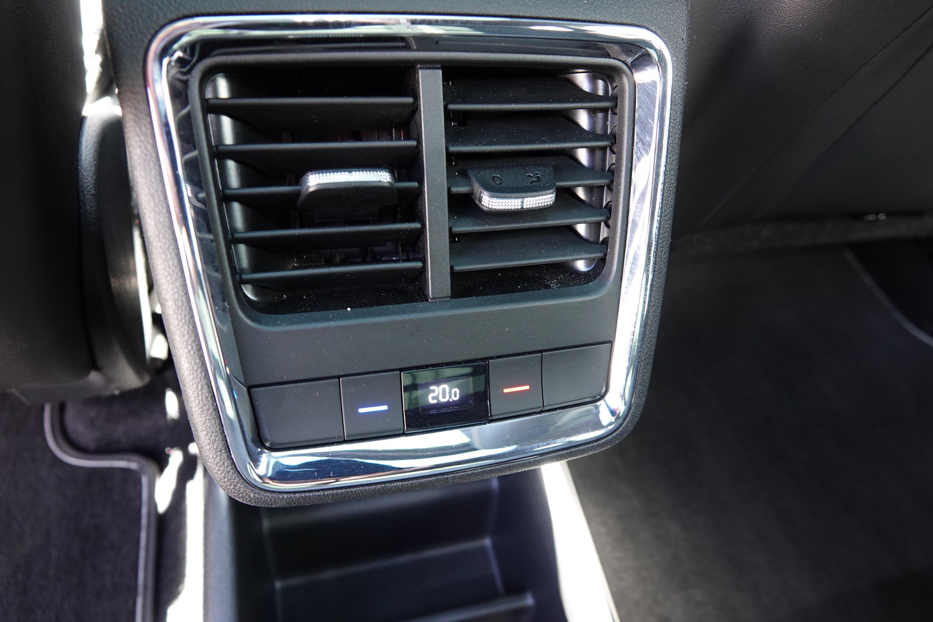 SKODA Enyaq iV 80x - 18
